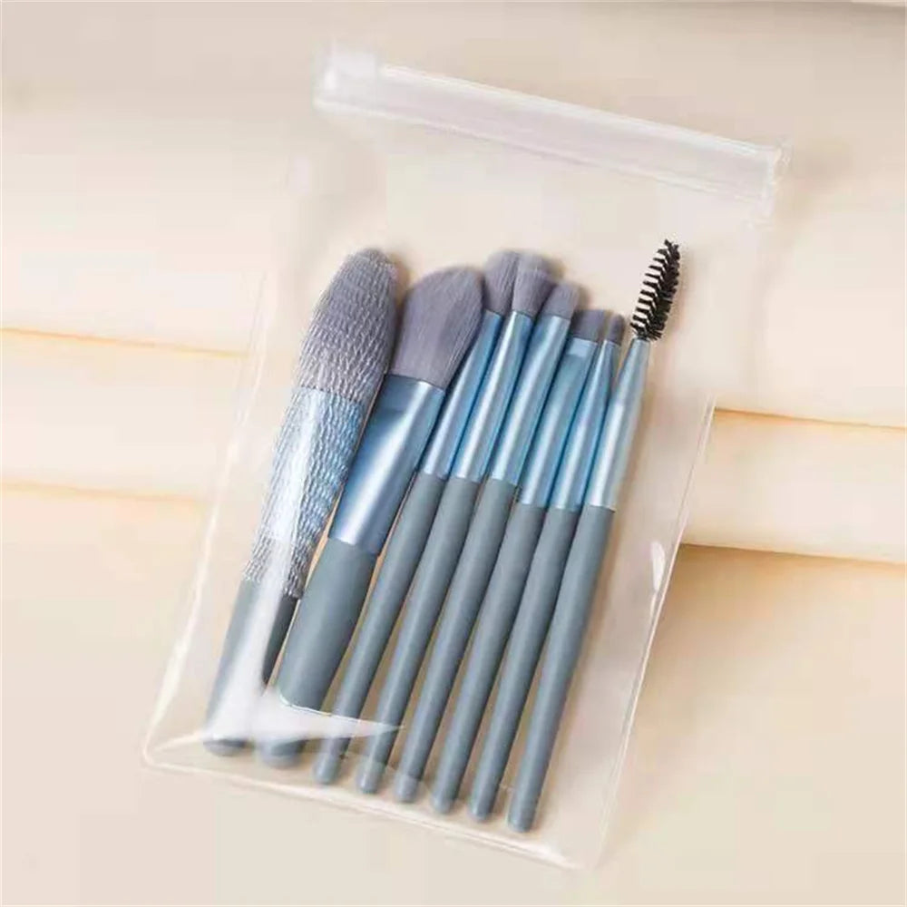 8Pcs Cosmetics Foundation Blush Powder Brush Set